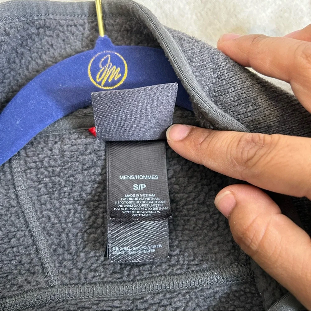The North Face Men's Sweater Fleece Charcoal‎ Performance Jacket